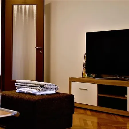 Antonio Apartman *